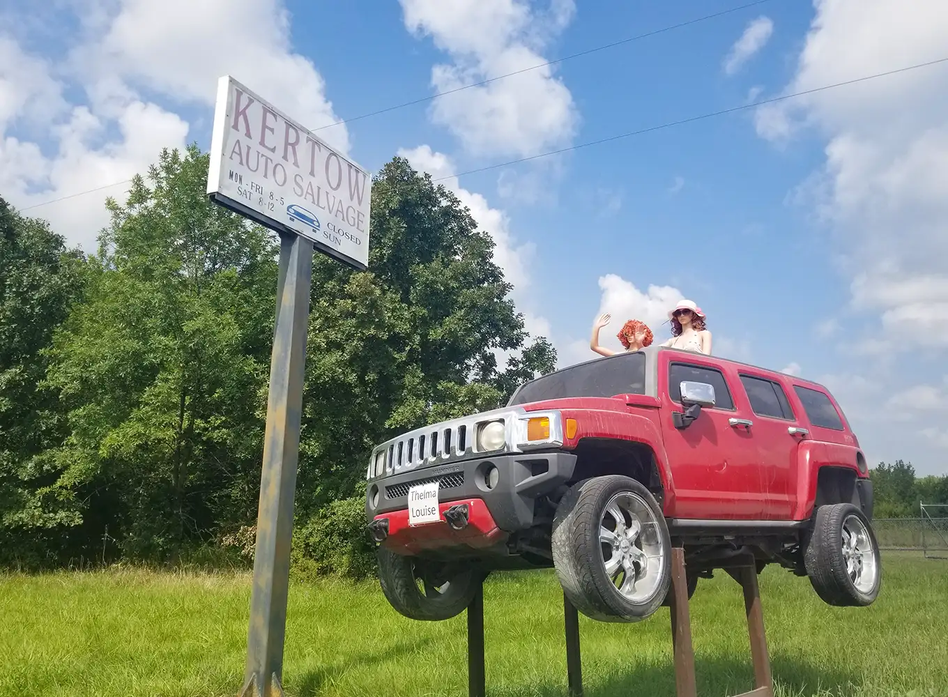 kertow auto salvage location sign in taylorville il